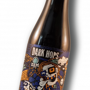 pb-bottle-darkhops-2022-tilt+shadow